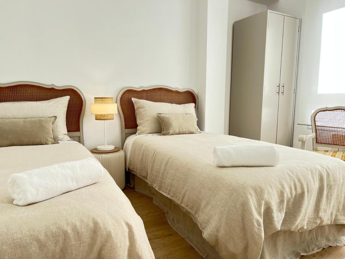 Ansar Suite Torrelavega Buitenkant foto