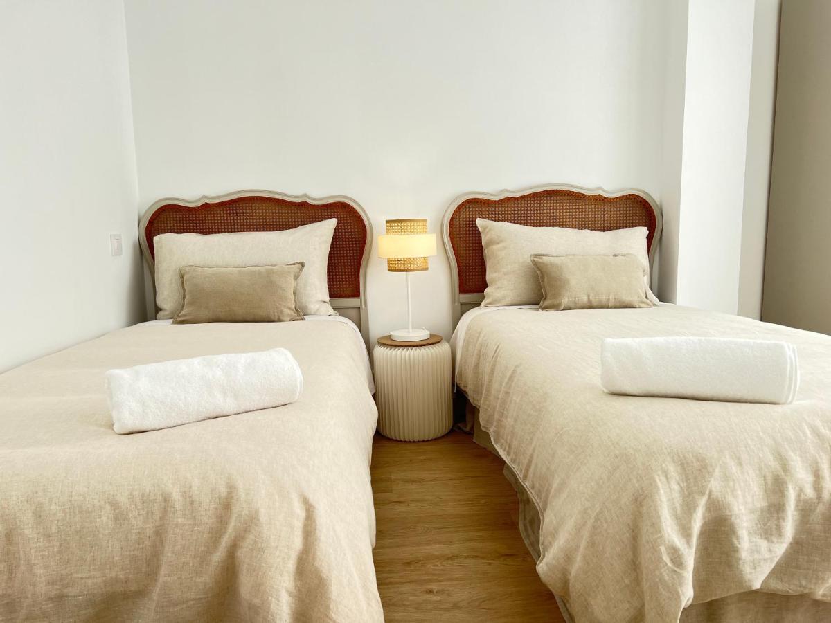 Ansar Suite Torrelavega Buitenkant foto