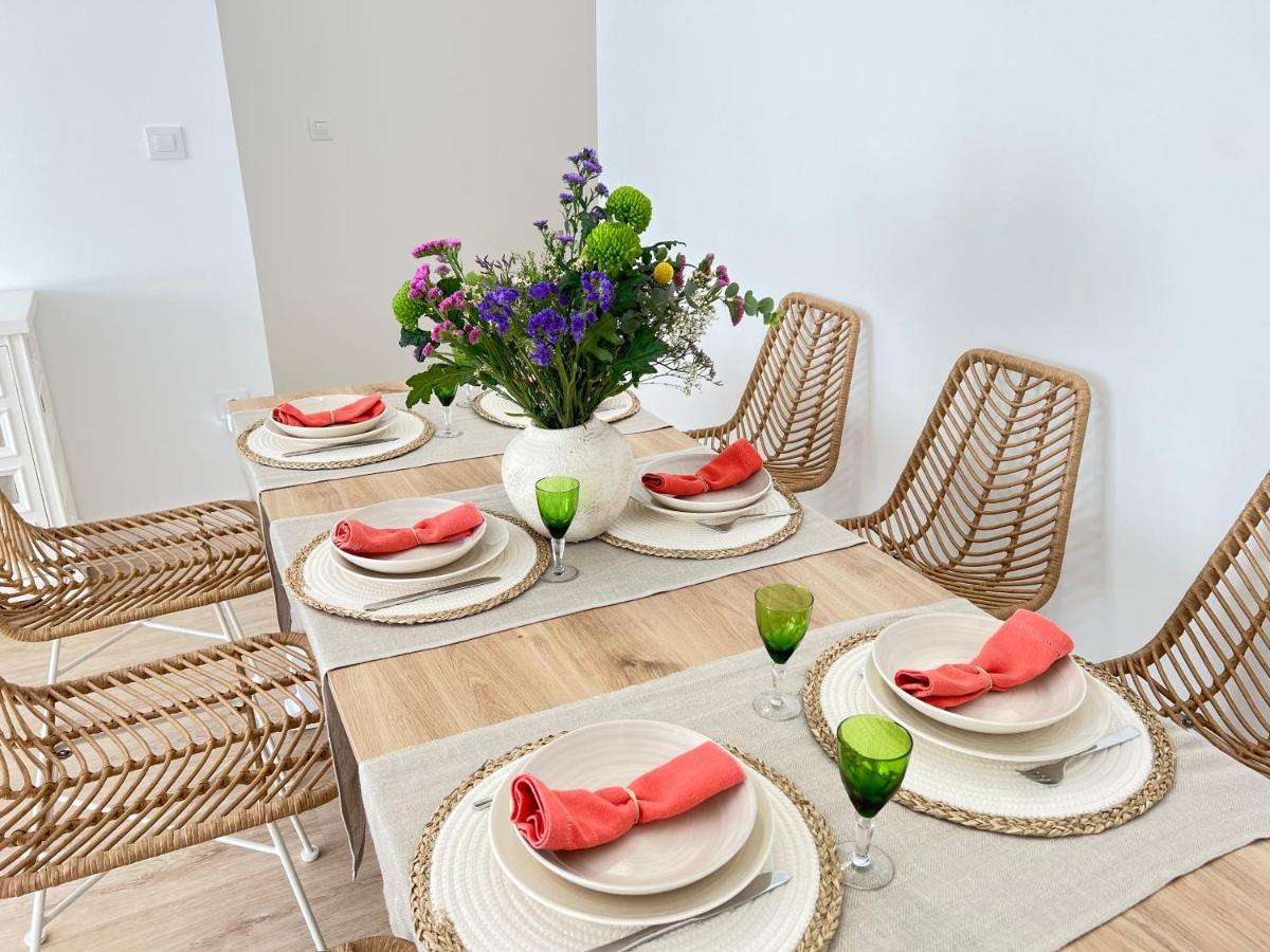Ansar Suite Torrelavega Buitenkant foto